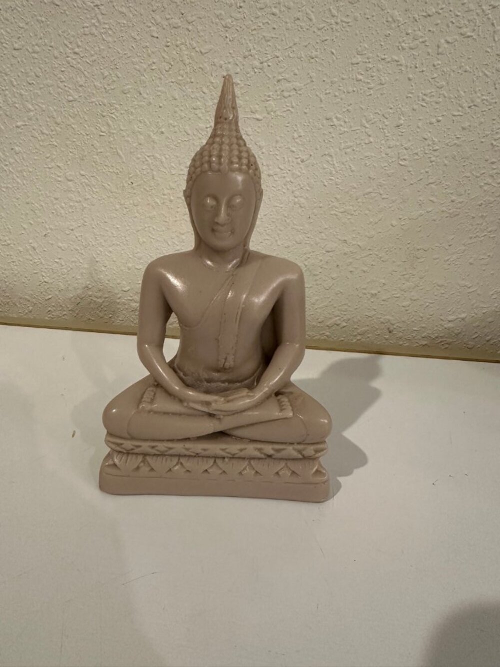 Thai Buddha Statue Seated Meditation Ivory Resin Figurine 7 Inch Decor